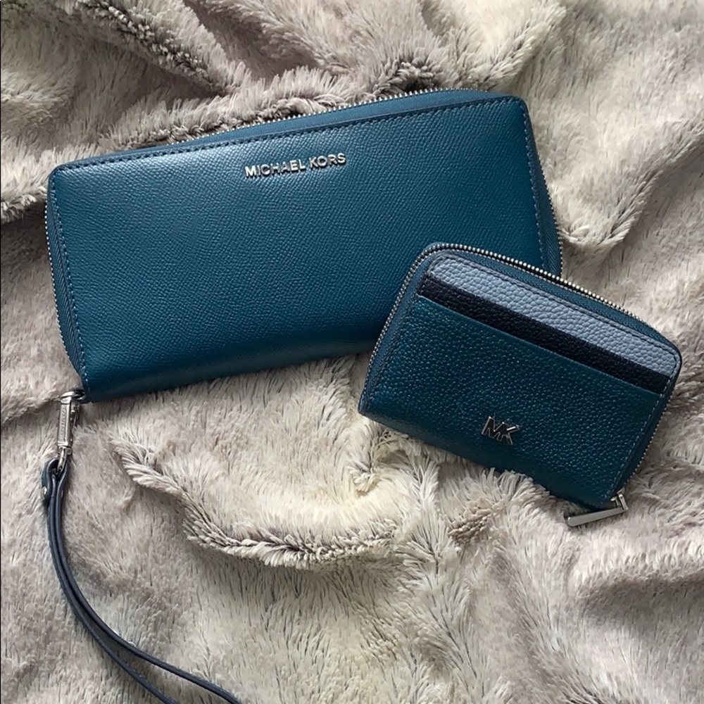 Blue Michael Kors Wallet set